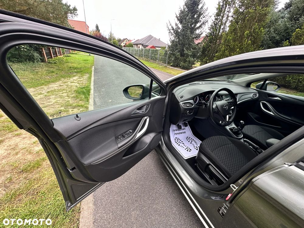 Opel Astra 1.6 Turbo Start/Stop ON - 19