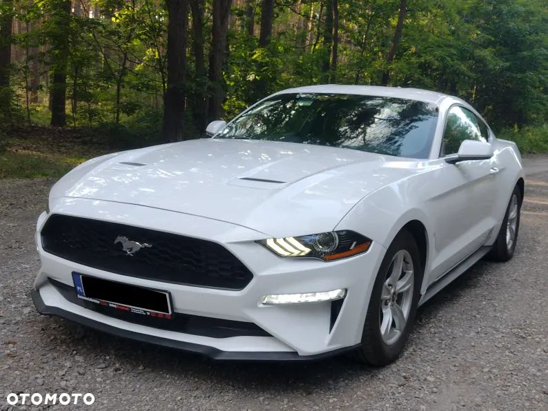 Ford Mustang - 6