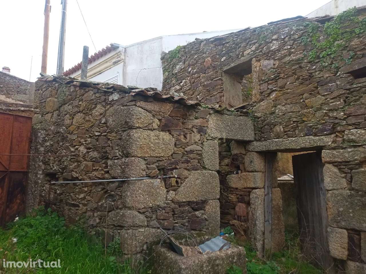 Palheiro em Palvarinho, Salgueiro do Campo,Castelo Branco - Grande imagem: 2/11