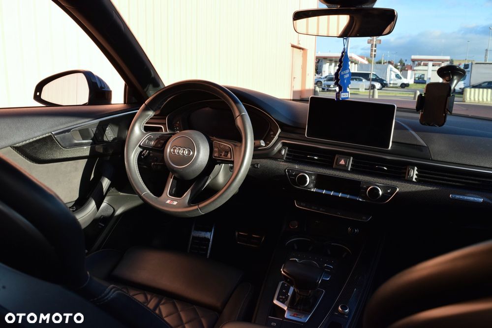 Audi S4 Limousine - 6