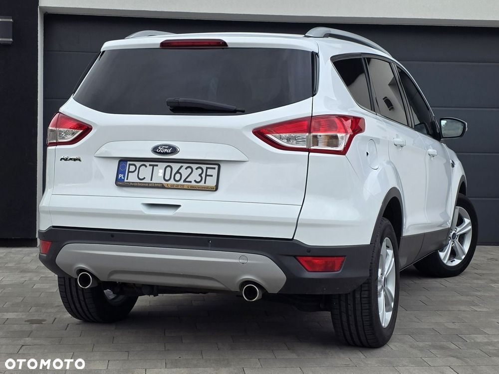Ford Kuga 2.0 TDCi 2x4 SYNC - 38
