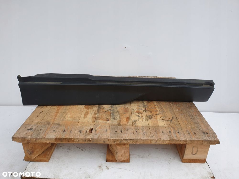 SsangYong Korando III sports LISTWA PROGOWA prawa - 1