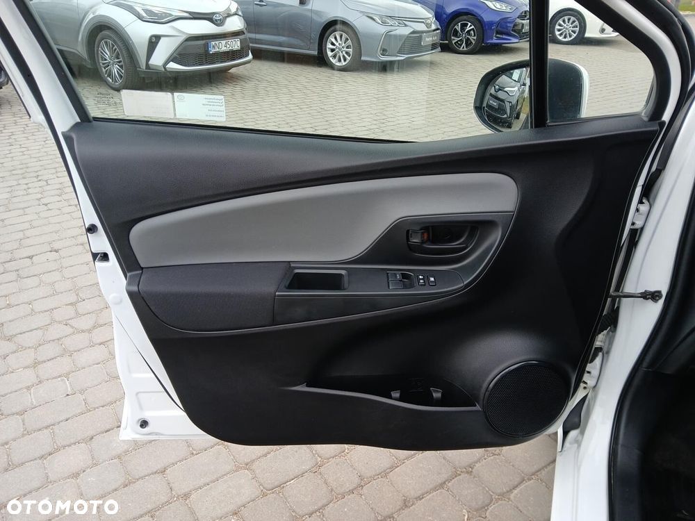 Toyota Yaris - 20
