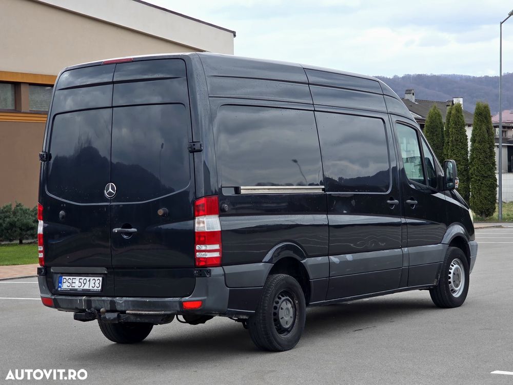 Mercedes-Benz Sprinter - 2