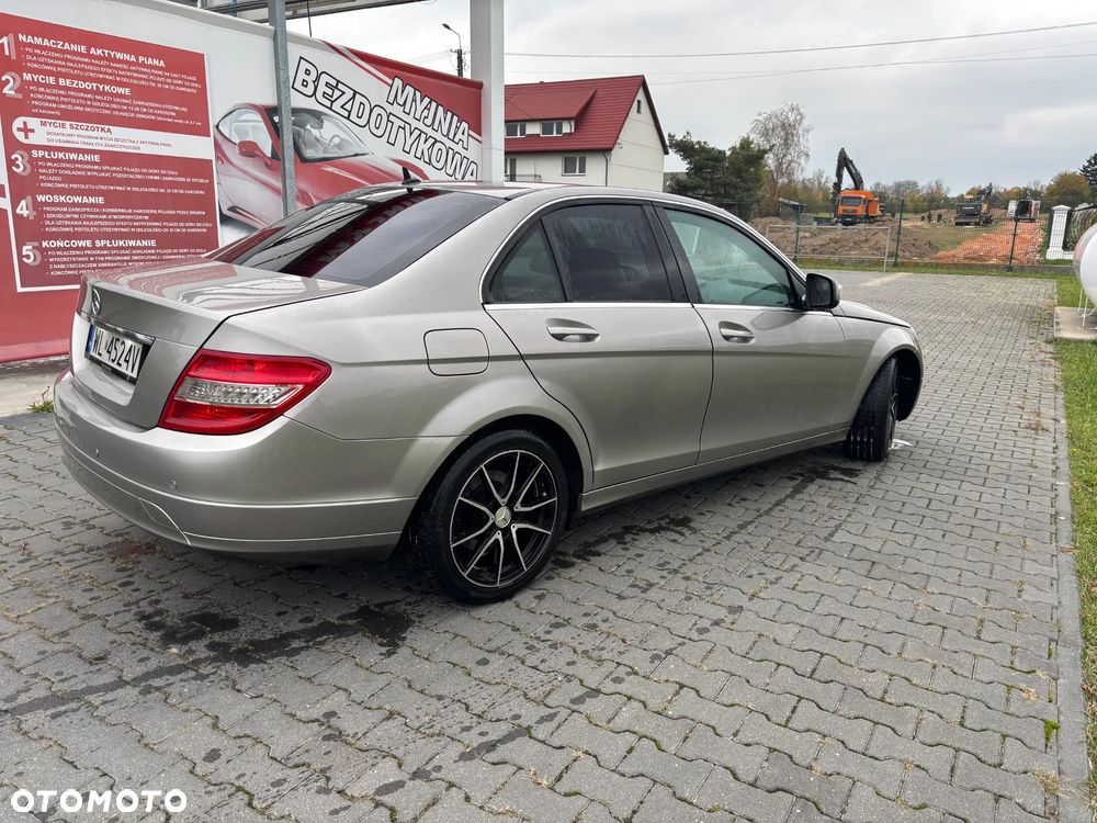 Mercedes-Benz C-Class 2008 photo 4