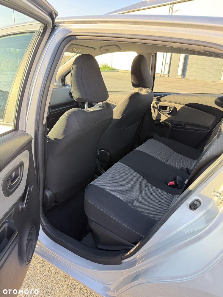 Toyota Yaris Hybrid 100 Premium EU6 - 13