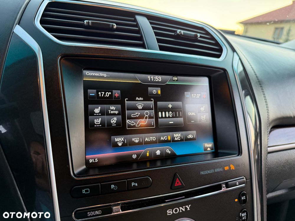 Ford Explorer - 30