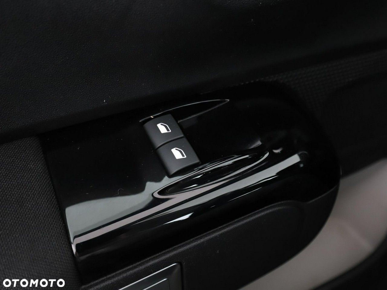 Citroën C3 1.2 PureTech GPF Shine - 32