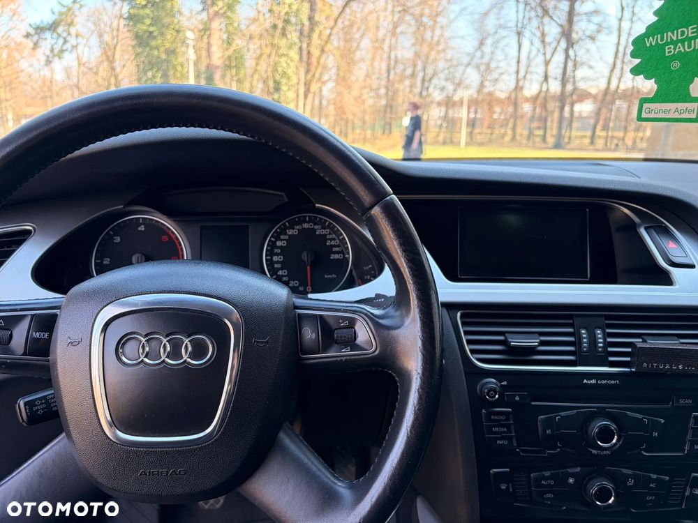 Audi A4 Avant - 29