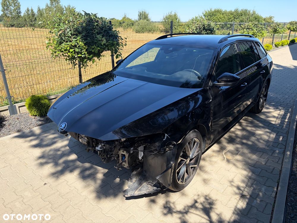 Skoda Superb 2.0 TDI DSG Sportline - 16