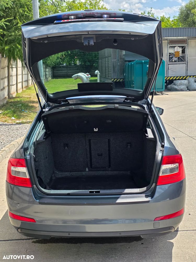 Skoda Octavia 1.2 TSI DSG Elegance - 10