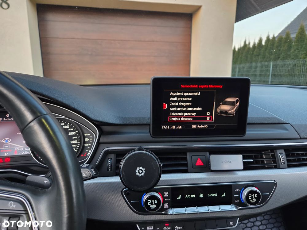 Audi A4 Avant 2.0 TDI Sport S tronic - 19