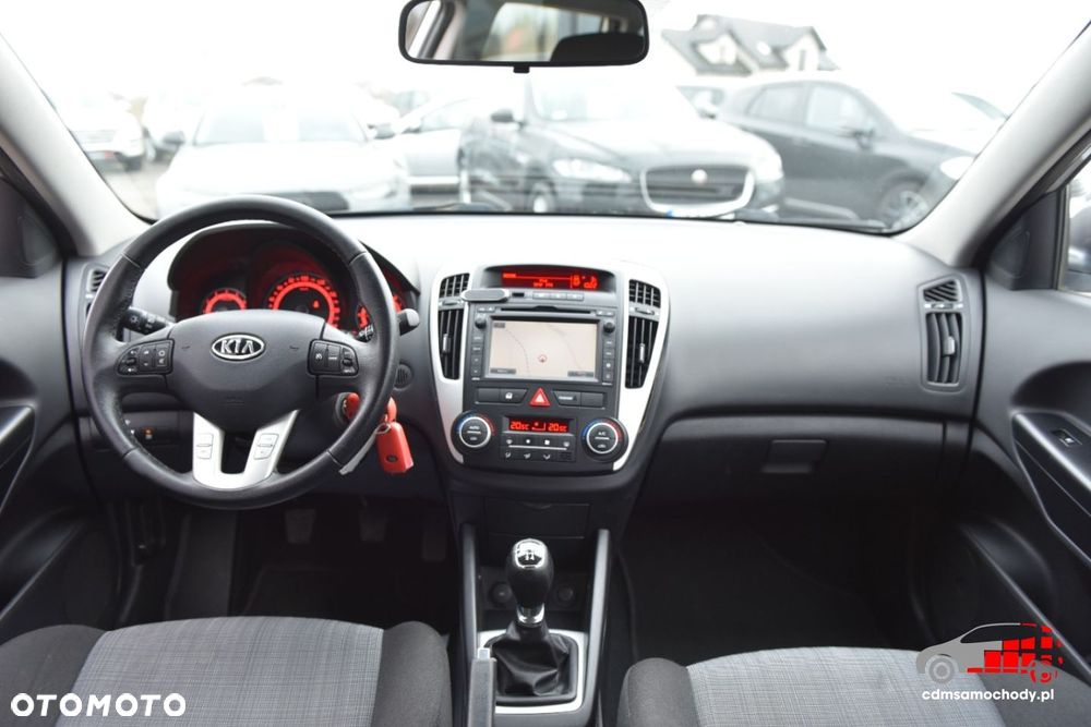 Kia Ceed - 18