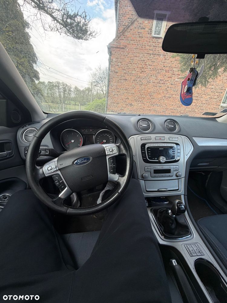 Ford Mondeo 2.0 TDCi Ambiente - 7
