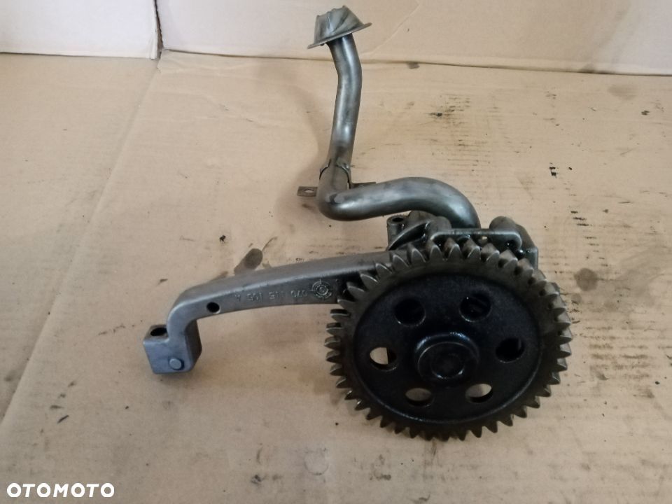 POMPA OLEJU Volkswagen Touareg Transporter V T5 2.5TDI 070115105A - 4