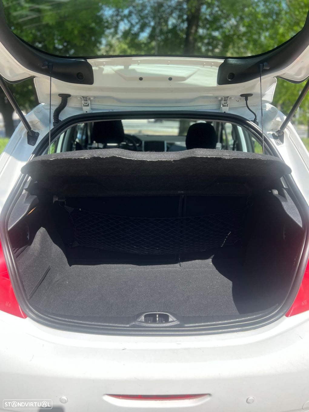 Peugeot 208 1.2 PureTech Allure - 10
