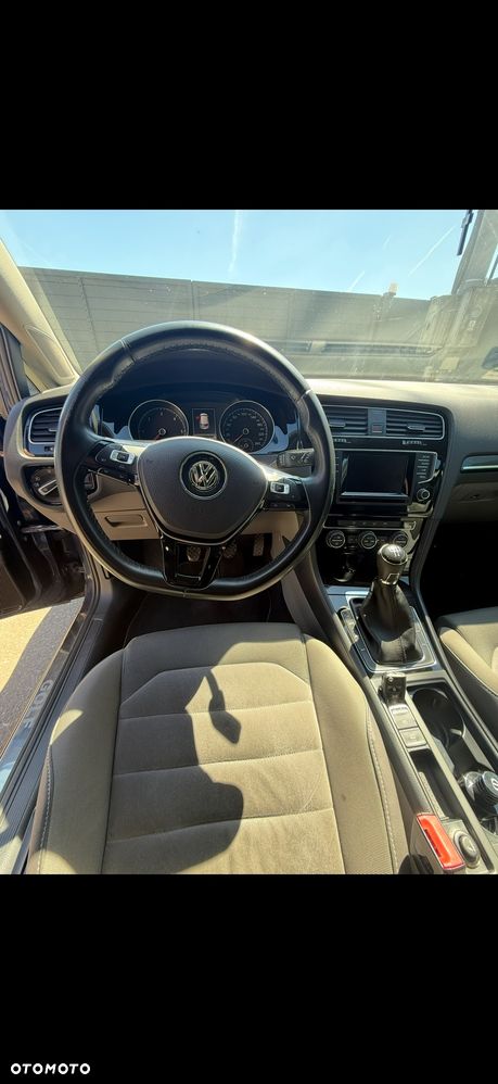 Volkswagen Golf 1.6 TDI Highline - 7