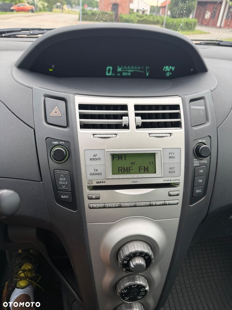 Toyota Yaris 1.3 Luna - 6