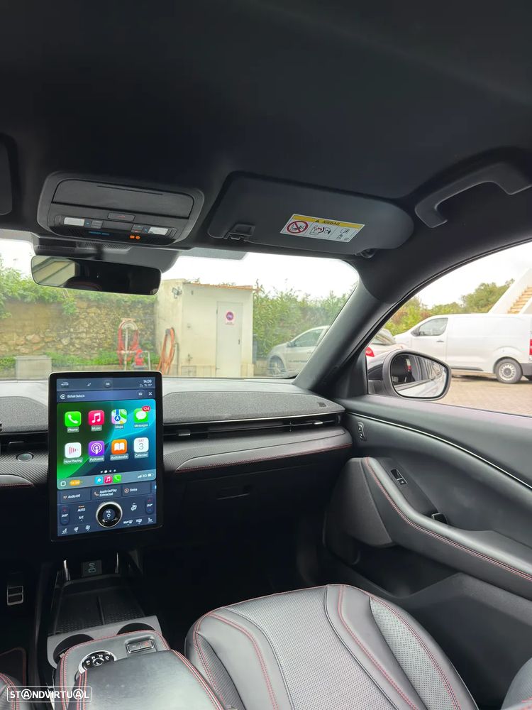 Ford Mustang Mach-E AWD PREMIUM - 8