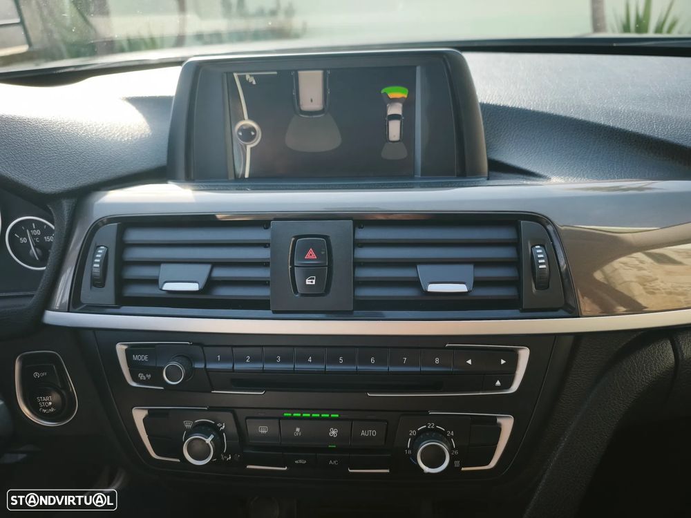 BMW 320 d EfficientDynamics Line Sport - 17