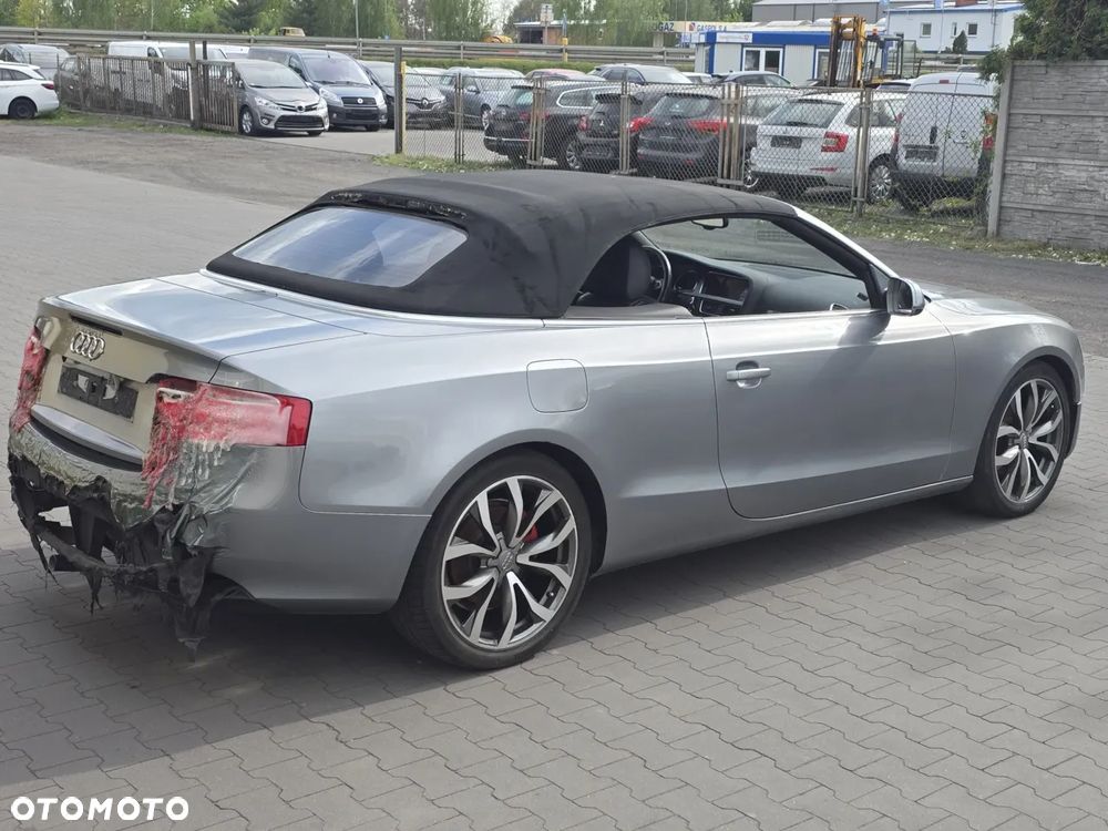 Audi A5 Cabrio - 11