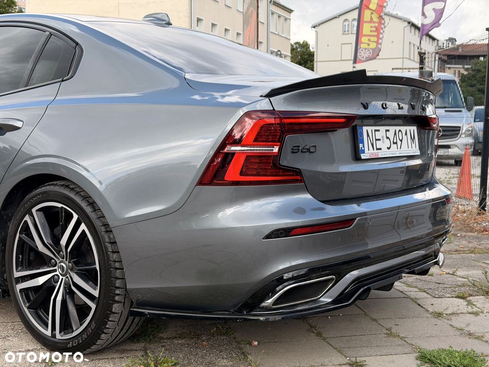 Volvo S60 T4 R-Design - 13