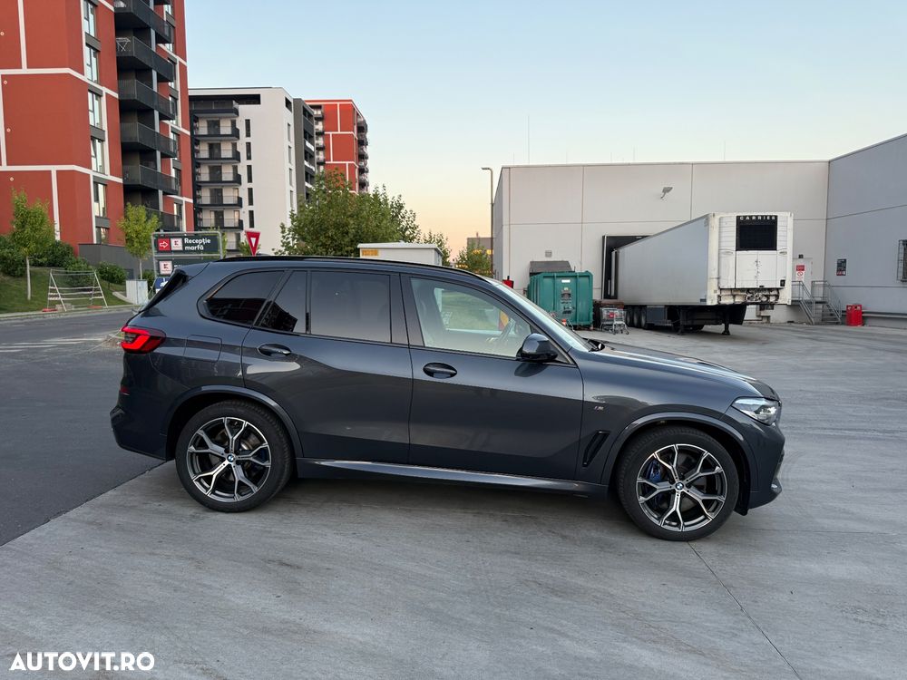 BMW X5 xDrive45e - 38