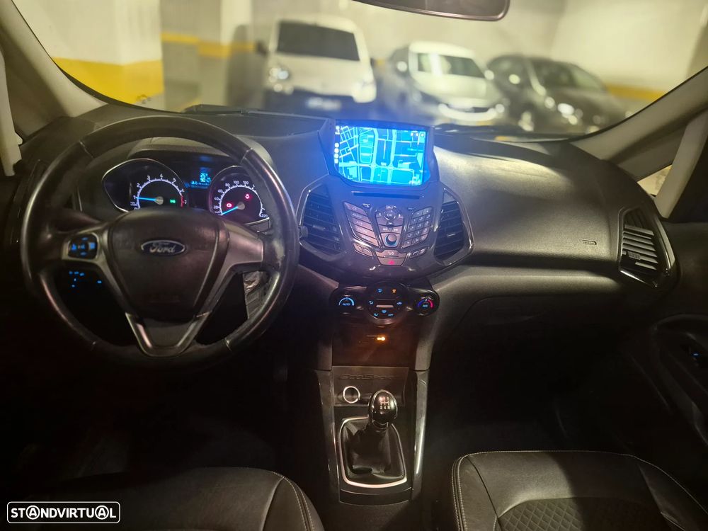 Ford EcoSport 1.0 EcoBoost Titanium - 18