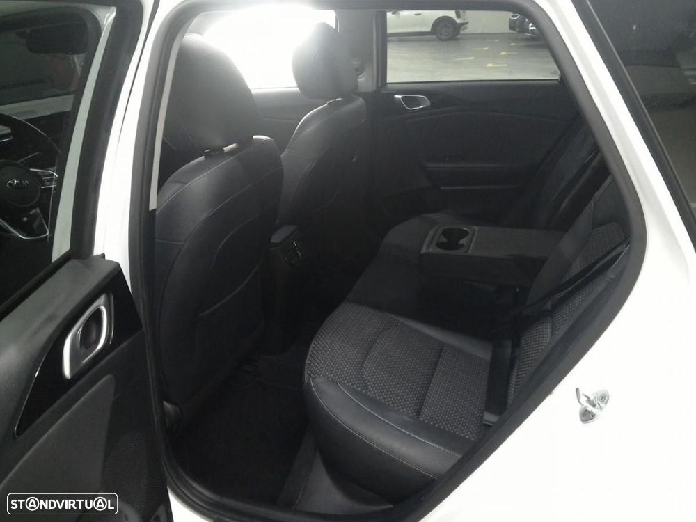 Kia Ceed SW - 4