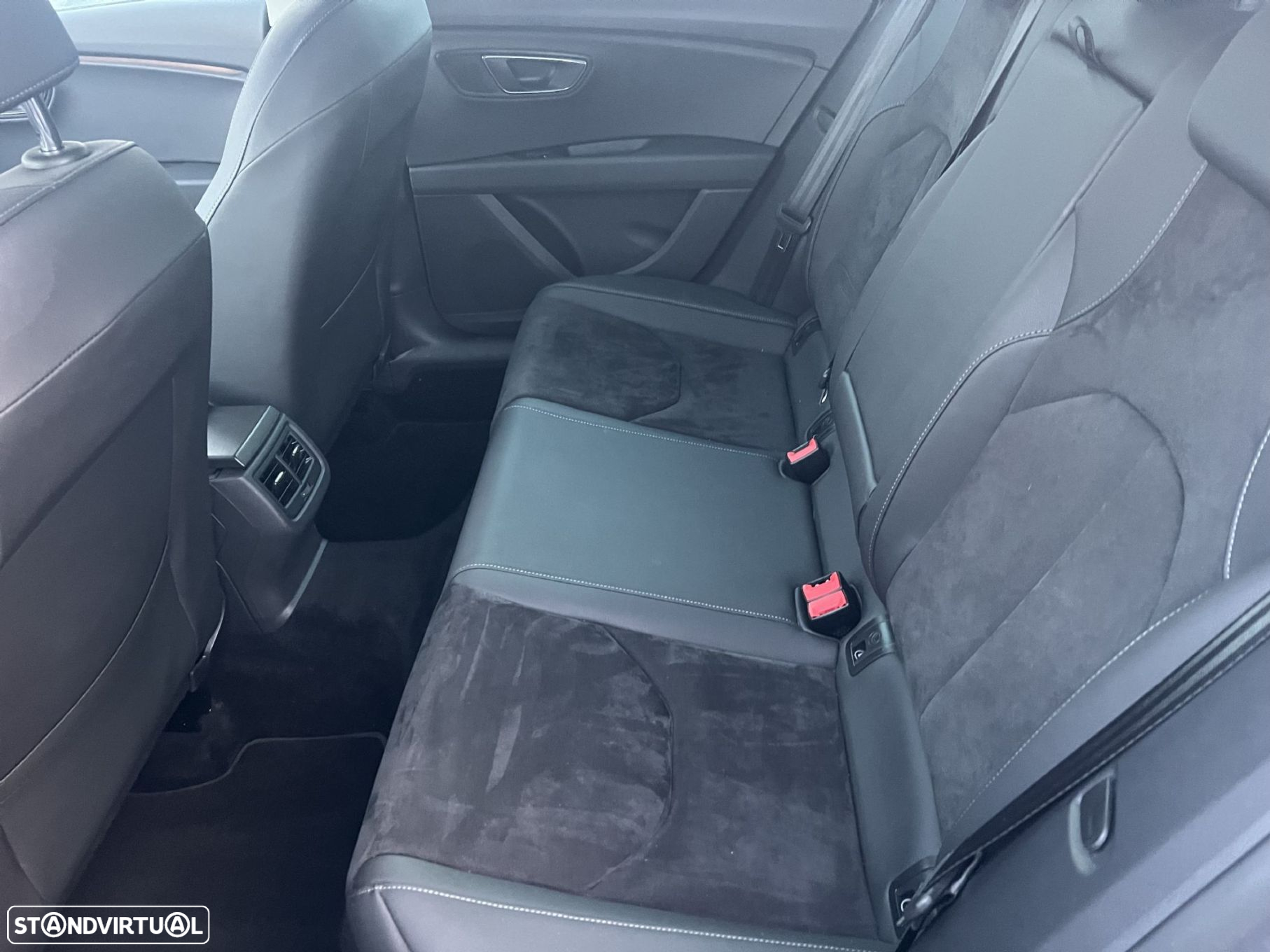 SEAT Leon 1.6 TDI Xcellence S/S - 10
