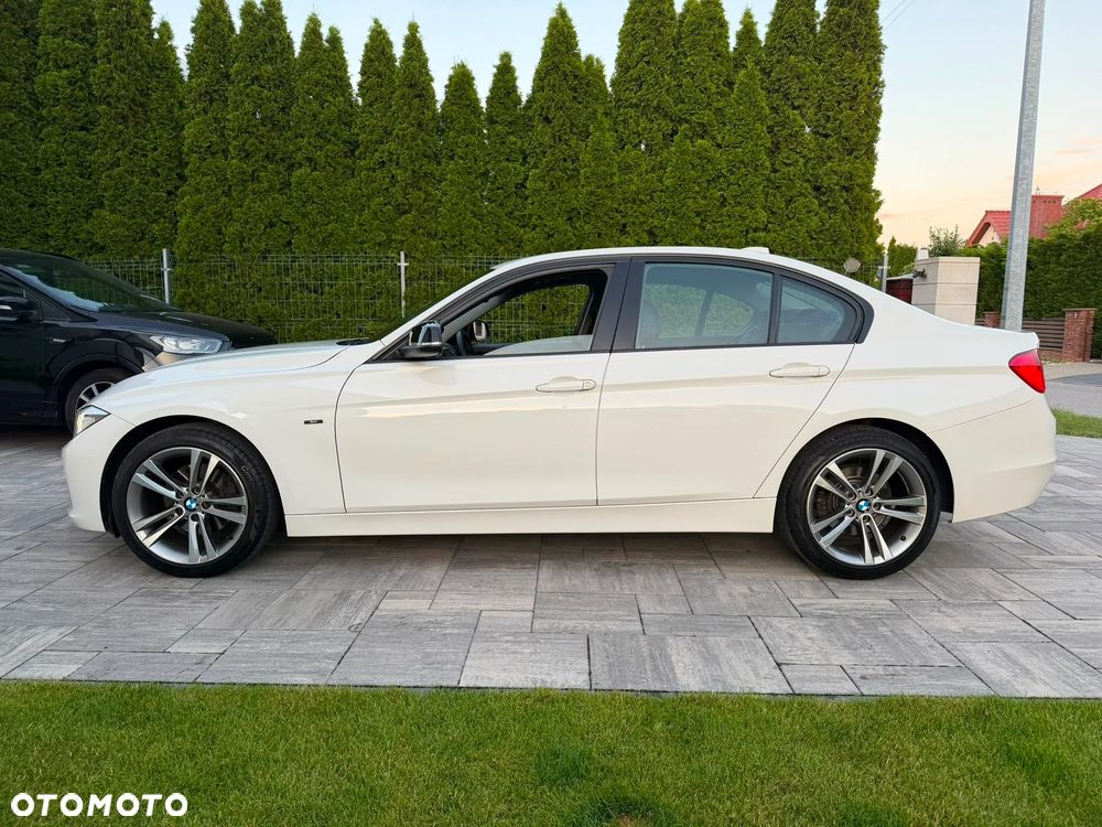 BMW Seria 3 320d DPF Edition Sport - 8