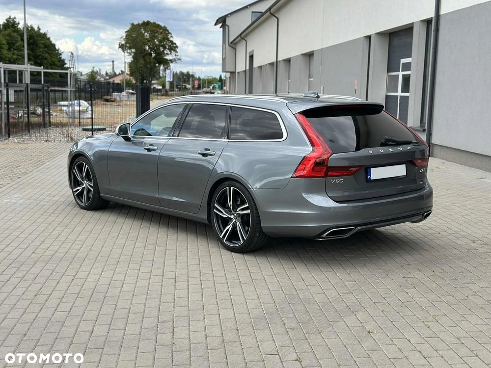 Volvo V90 D5 AWD R-Design - 2