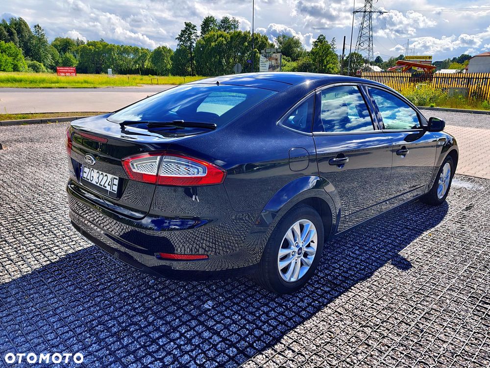 Ford Mondeo 2.0 Trend - 11
