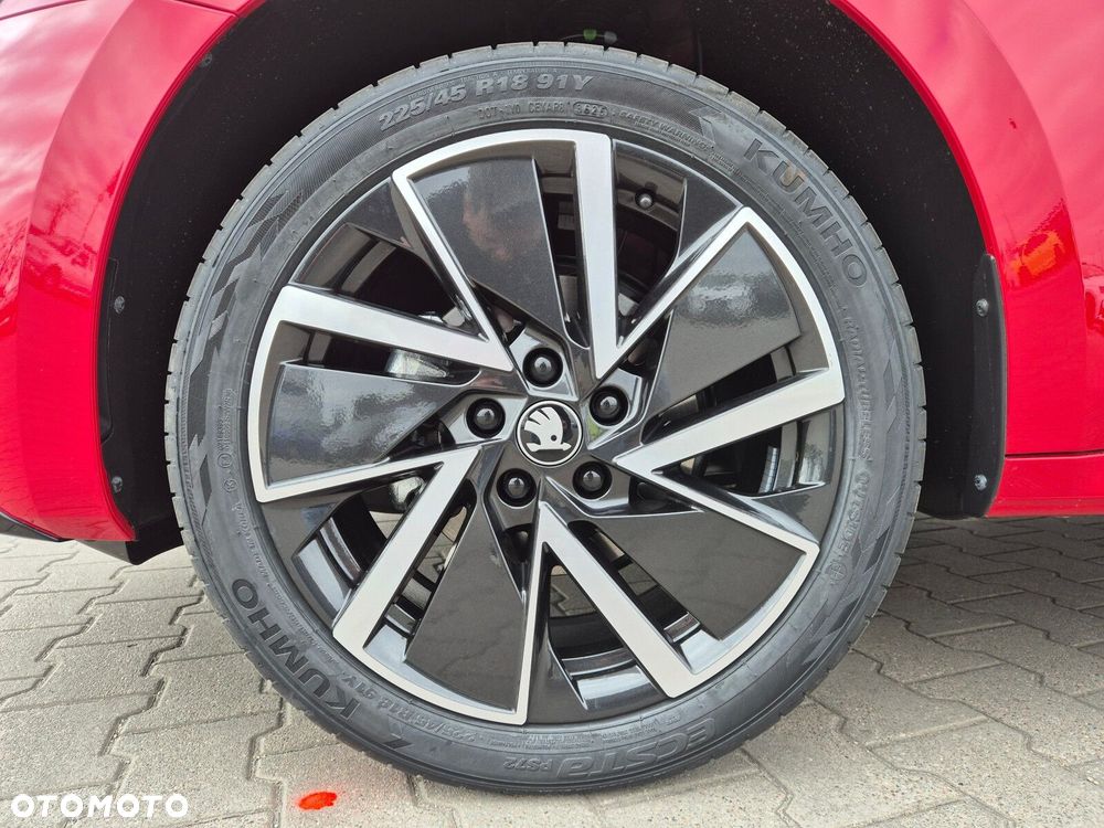 Skoda Octavia 1.5 TSI mHEV Sportline DSG - 11