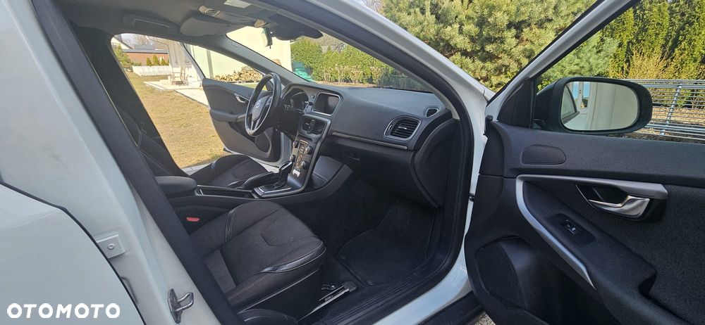 Volvo V40 D2 Powershift Kinetic - 10