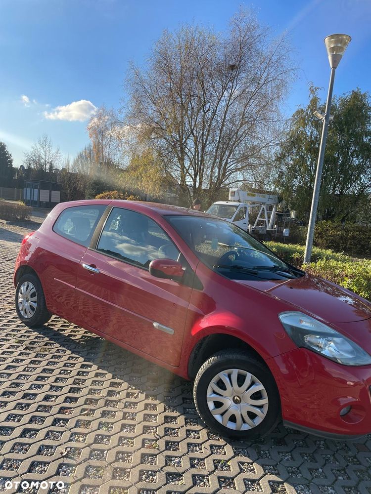 Renault Clio 1.2 16V Authentique - 3
