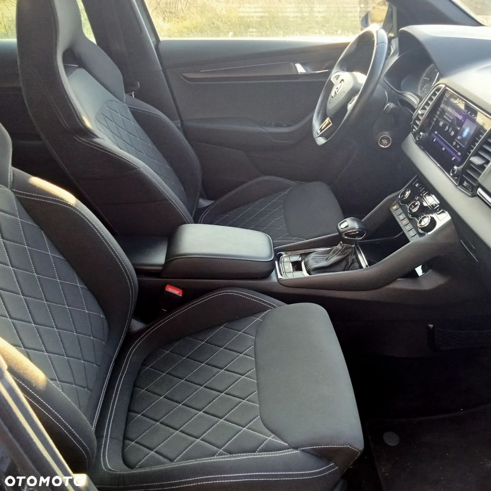 Skoda Karoq 2.0 TDI SCR 4x4 DSG Sportline - 9