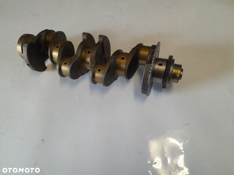 WAŁ KORBOWY IVECO DAILY 2,3 EURO 6 15- - 1