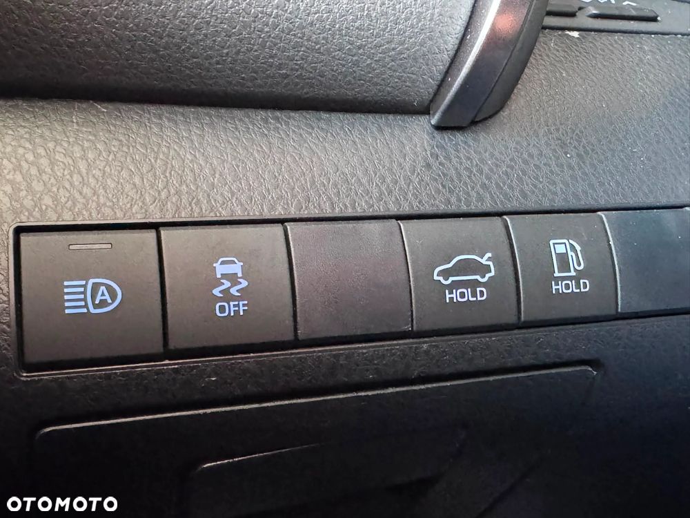 Toyota Camry 2.5 Hybrid Prestige CVT - 26