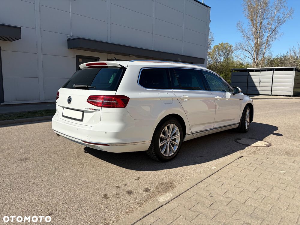 Volkswagen Passat 2.0 TDI BMT 4Mot Highline DSG - 10