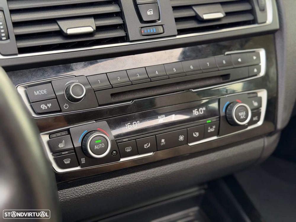 BMW 116 d Sport Line - 22