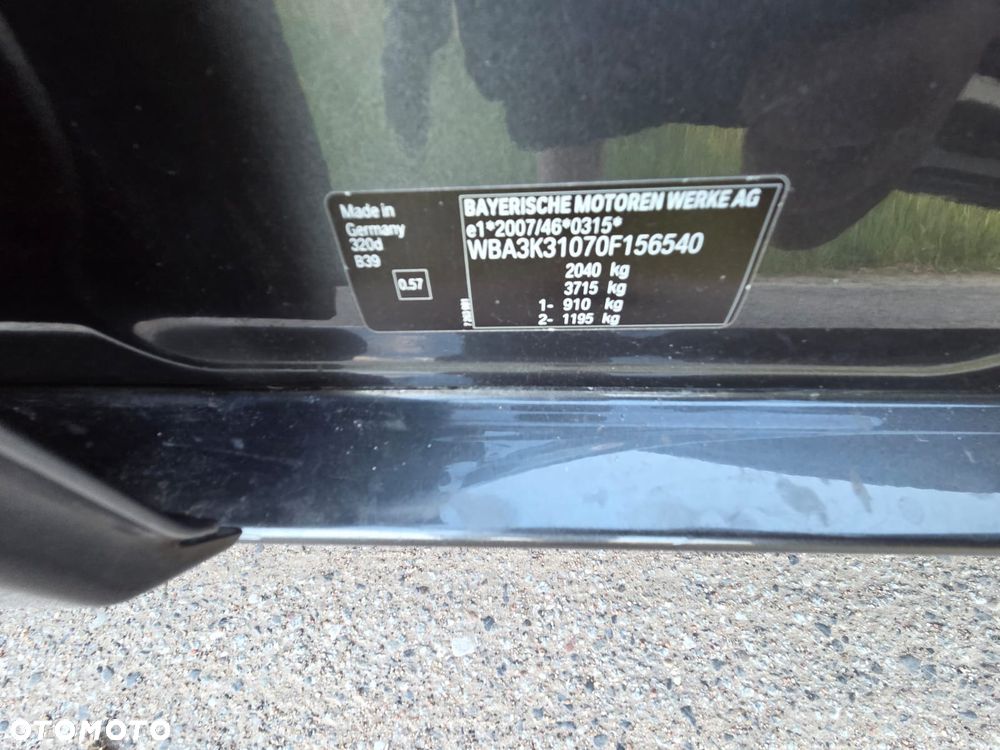 BMW Seria 3 320d Efficient Dynamics - 21