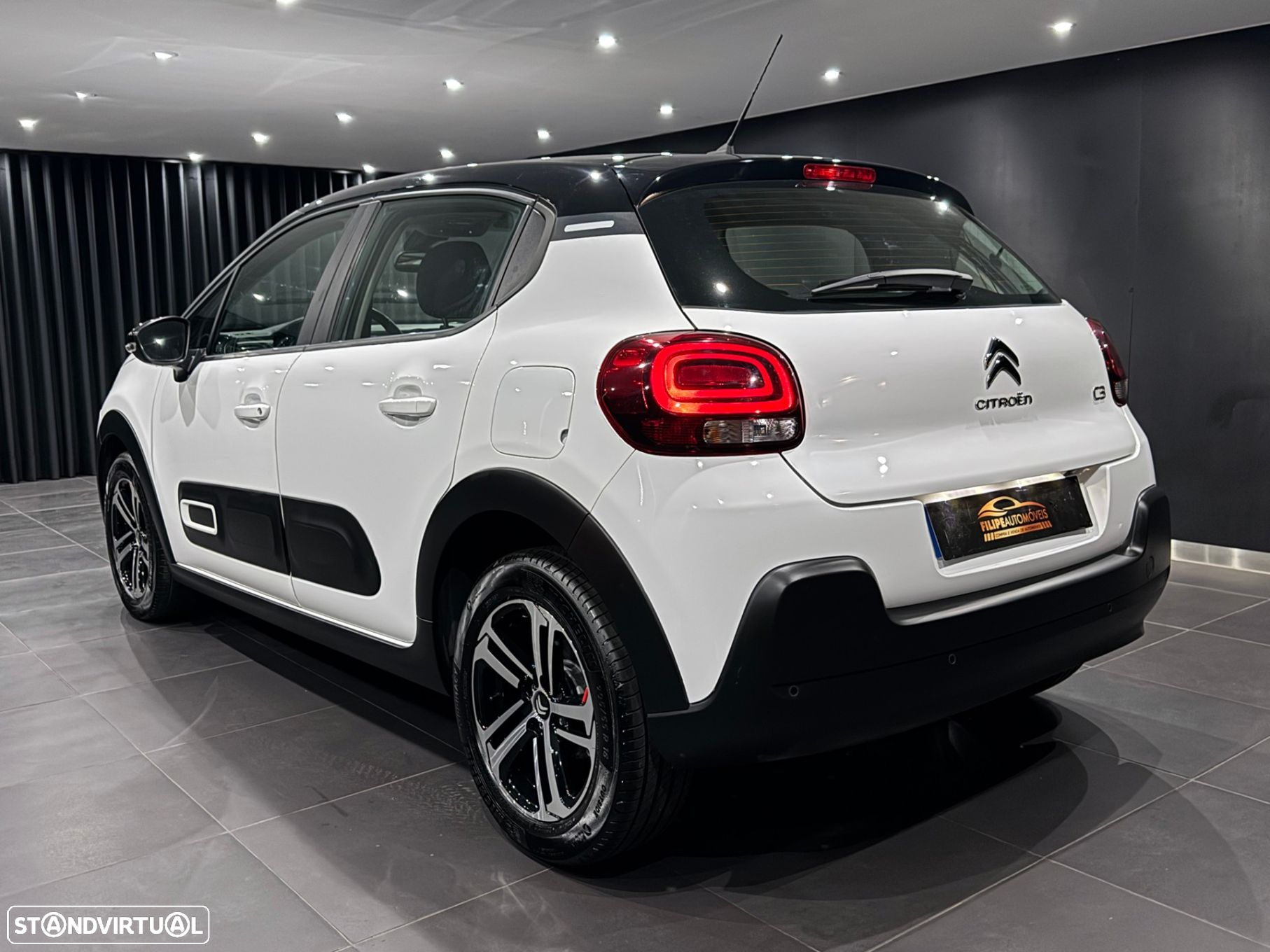 Citroën C3 1.2 PureTech Shine EAT6 - 6