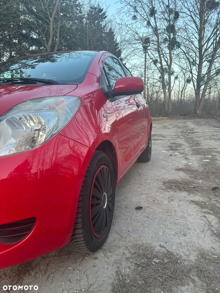 Toyota Yaris - 7