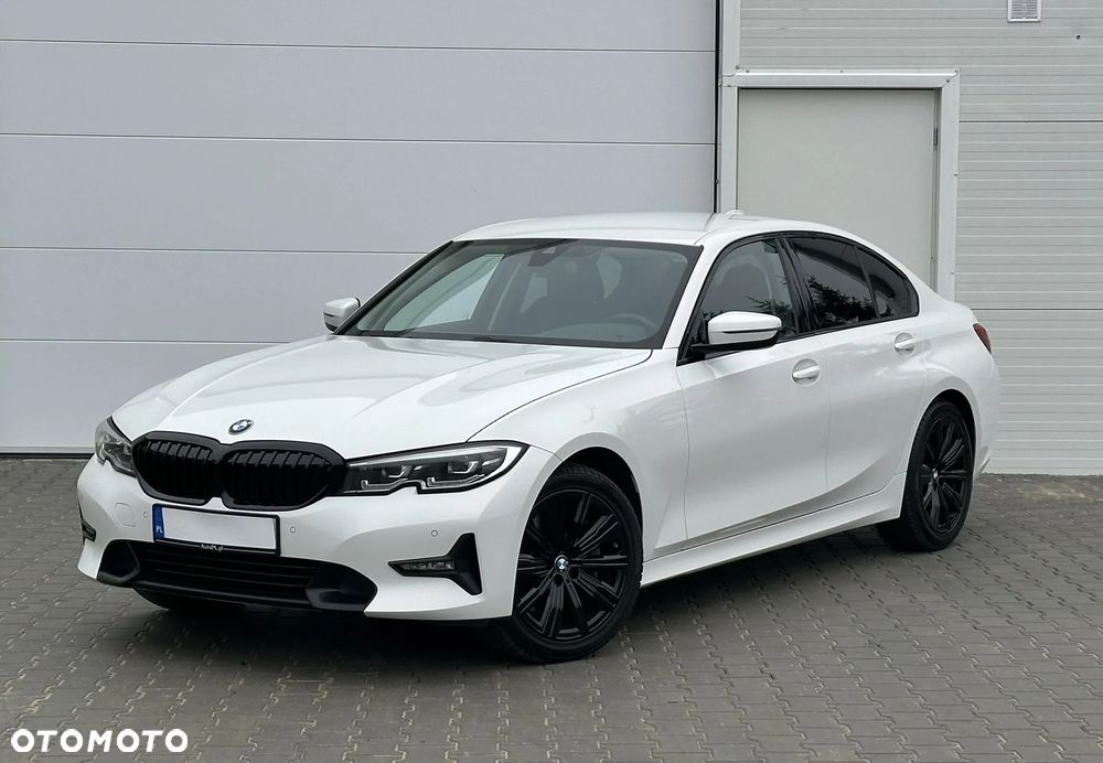 BMW Seria 3 330i Sport - 2