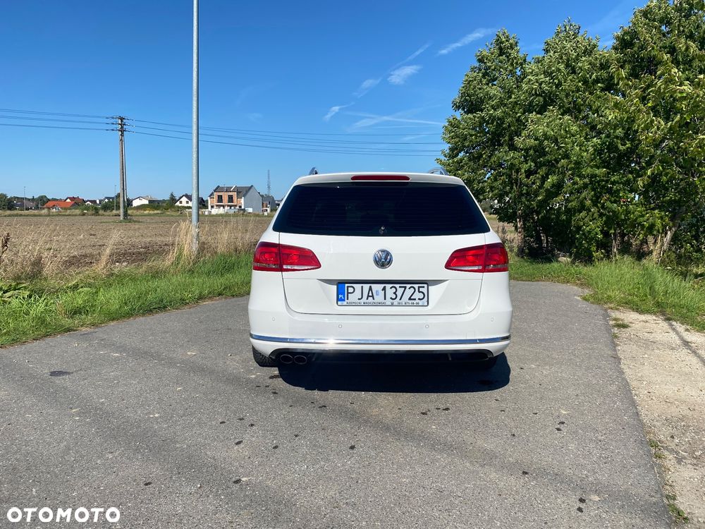 Volkswagen Passat 2.0 TDI Comfortline - 11