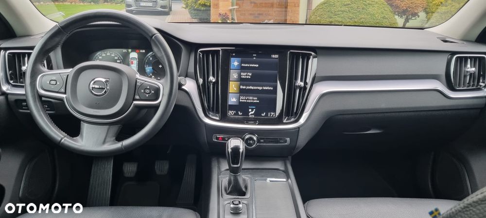 Volvo V60 D3 Momentum Pro - 21