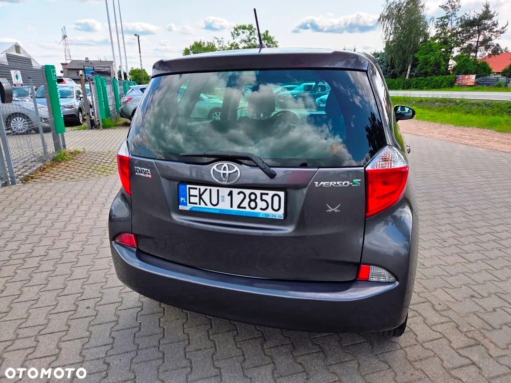 Toyota Verso S 1.33 Premium - 10