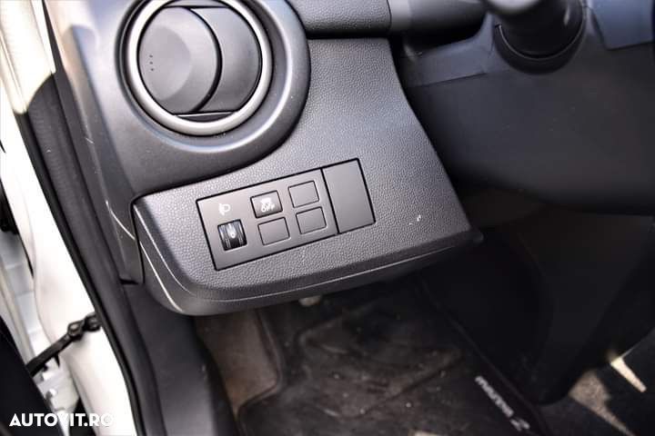 Mazda 2 1.5i GTA - 10