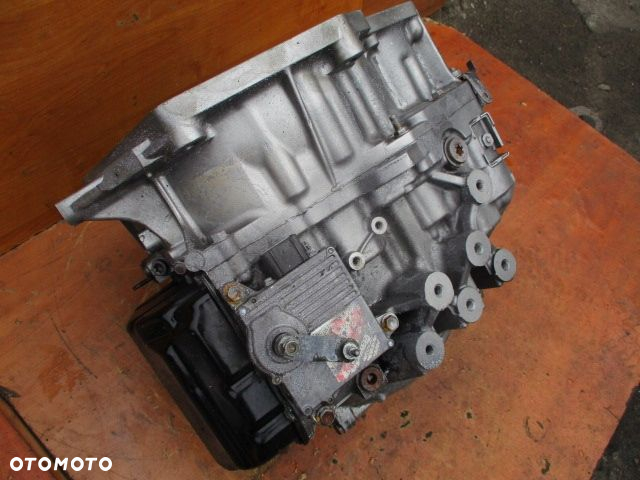 OPEL INSIGNIA B 2.0 CDTI SPRZĘGŁO HYDROKINETYCZNE skrzyni automat 44A060 - 11